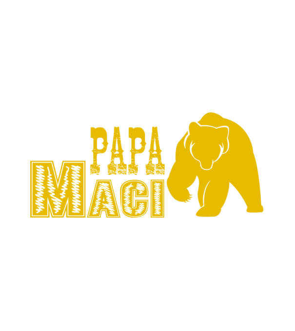 Papa Maci minta fehér pólón