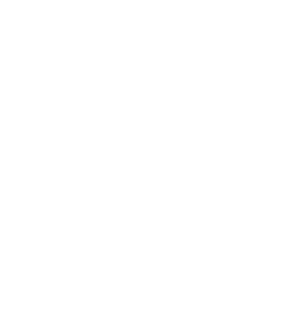 PI minta fekete pólón