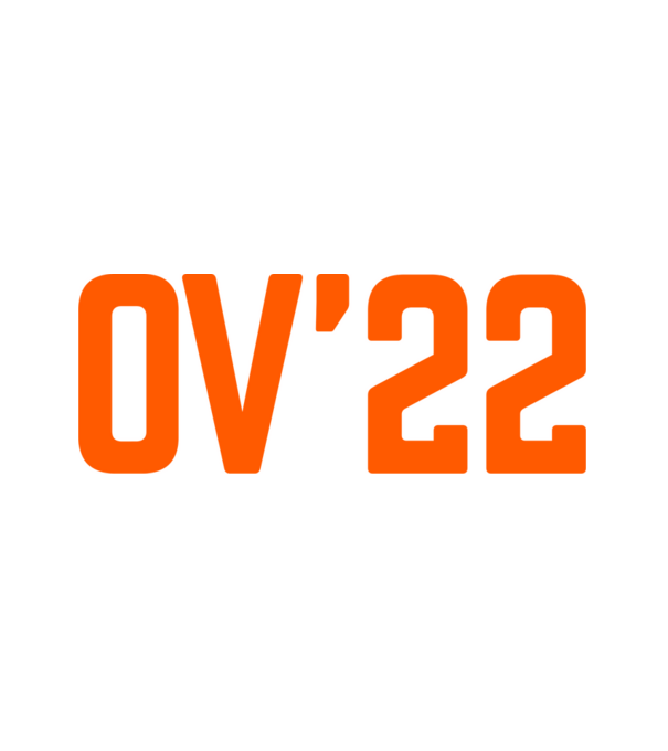 OV22 egy színű minta fehér pólón