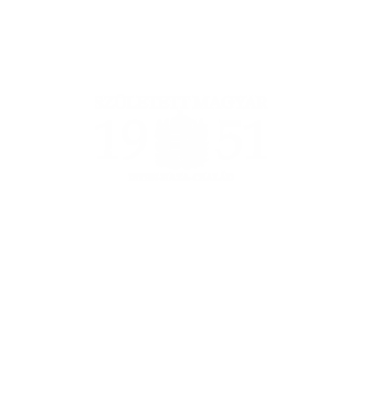 SZÜLETETT MAGYAR, ISTEN HAZA CSALÁD, SZÜLETETT 1951-BEN, MAGYAR CÍMER minta fekete pólón