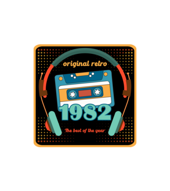 original retro audió kazetta, füles, régi magnókazetta évszámmal. 1982 minta homokszín pólón