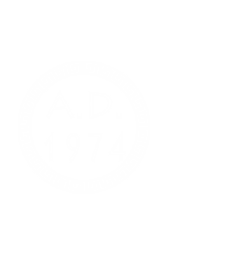 A.D. anno domini 1974 minta fehér pólón
