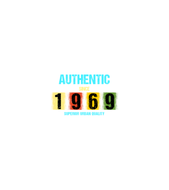 AUTHENTIC SINCE 1969, SUPERIOR URBAN QUALITY, 1969-BEN SZÜLETETT minta homokszín pólón