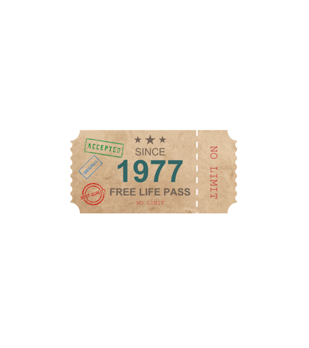 FREE LIFE PASS, INGYENES ÉLETJEGY, SZÜLINAPOS BELÉPŐJEGY, SZÜLETETT 1977 minta fehér pólón