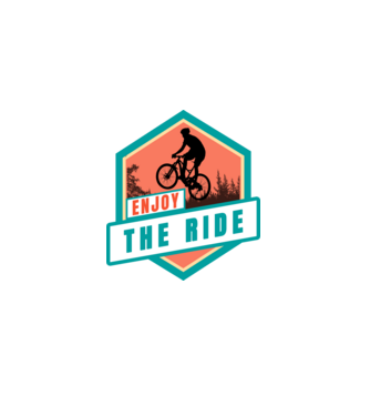 enjoy-the-ride-7143864 minta fekete pólón