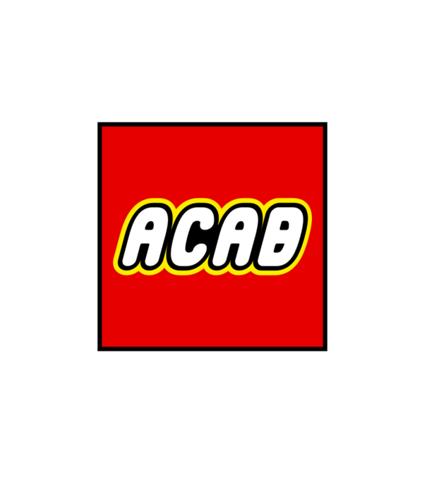 ACAB minta fehér pólón