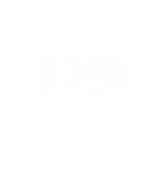 U2 minta fehér pólón