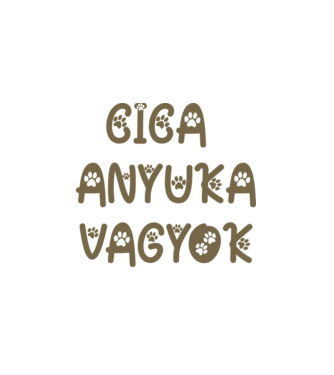 Cica Anyuka minta fehér pólón