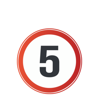 5-ös tábla minta fehér pólón