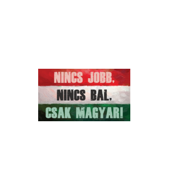 Nincs jobb, nincs bal, csak magyar! minta fekete pólón