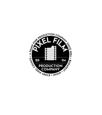 PIXEL DESIGN 03 minta fekete pólón