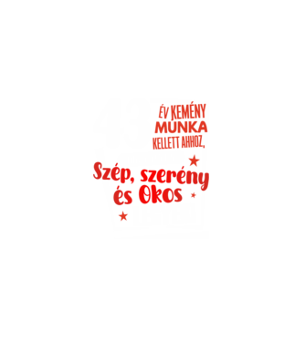 43 év kemény munka kellett minta fekete pólón
