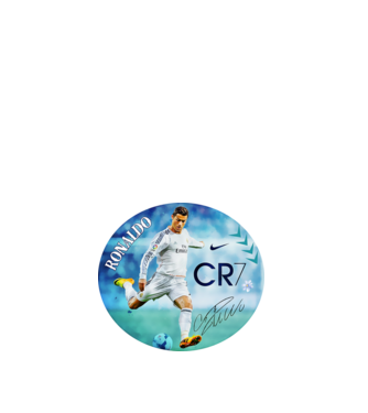 Cristiano Ronaldo minta fehér pólón