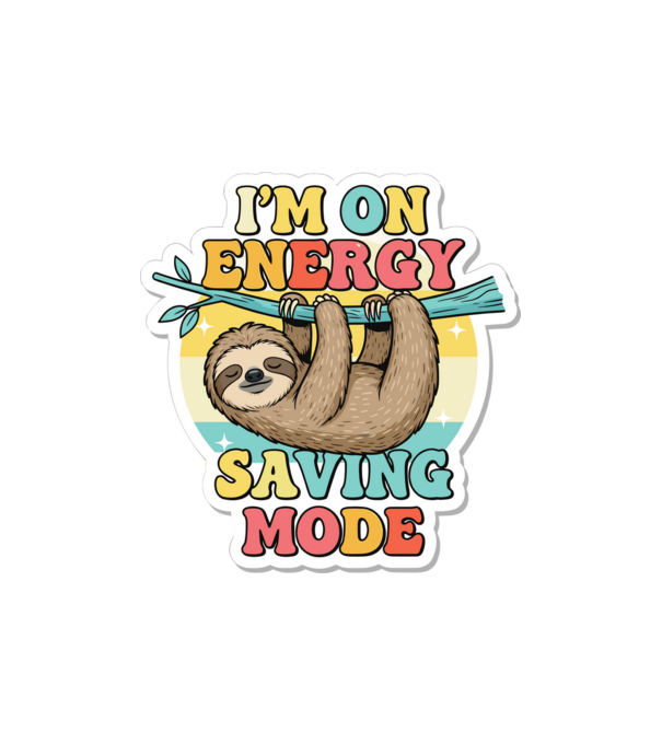 Vintage lajhár 'I'm on energy saving mode' felirattal minta homokszín pólón
