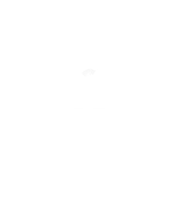 A legjobb piercer minta farmerkék pólón