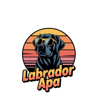 Labrador Apa minta fehér pólón
