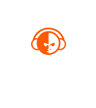 headset minta szürke pólón