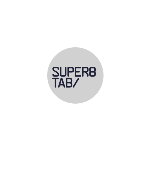Super8 & Tab minta sötétkék pólón