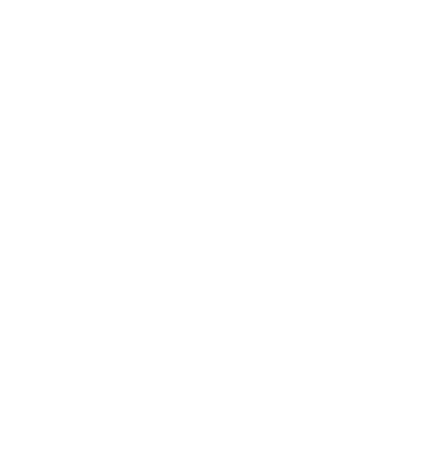 A hit hegyeket mozgat minta fekete pólón