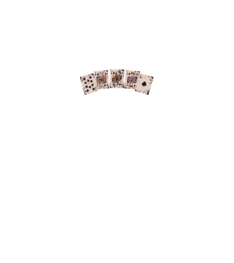 Royal-flush minta fehér pólón