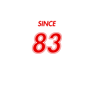 Since 83 minta fehér pólón