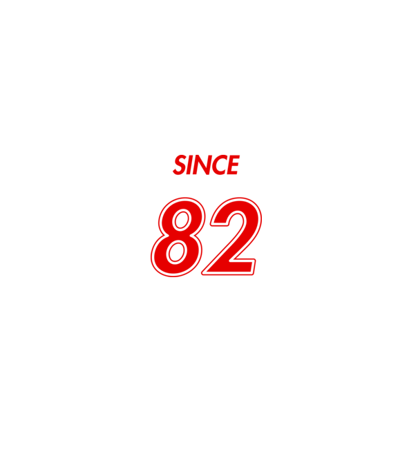 Since 82 minta szürke pólón