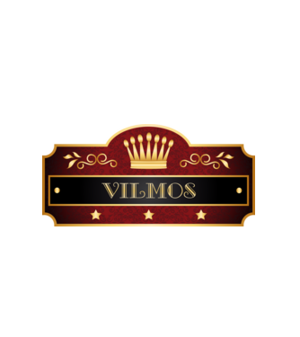 Vilmos minta fehér pólón