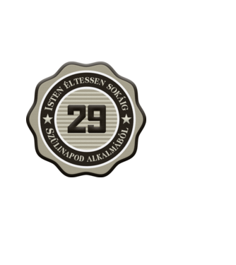 29 éves minta világoskék pólón