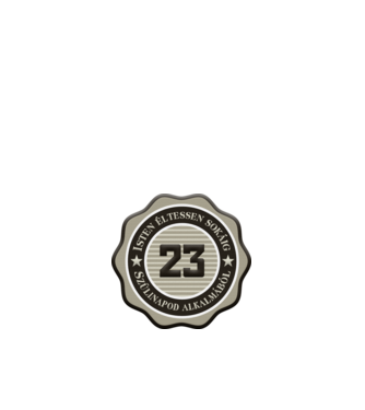 23 éves minta fehér pólón