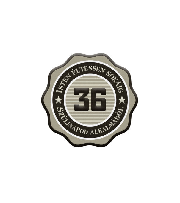 36 éves minta fehér pólón