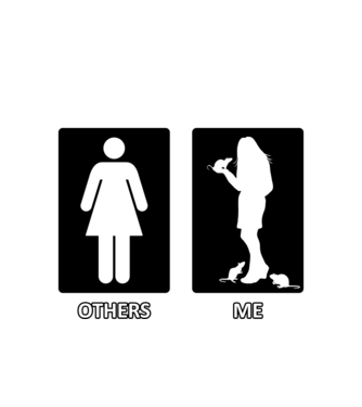 Others vs. Me (nő) - patkány minta fehér pólón