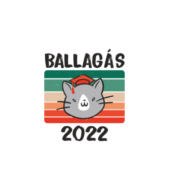 Ballagó cica fehérre 2022 minta fehér pólón