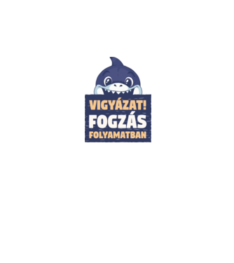 Vigyázat fogzás folyamatban minta fehér pólón