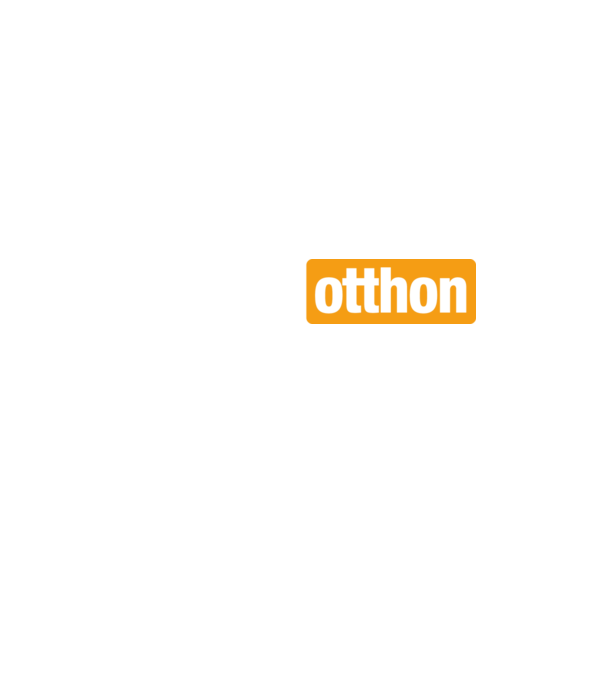 Maradjotthon hub minta fekete pólón