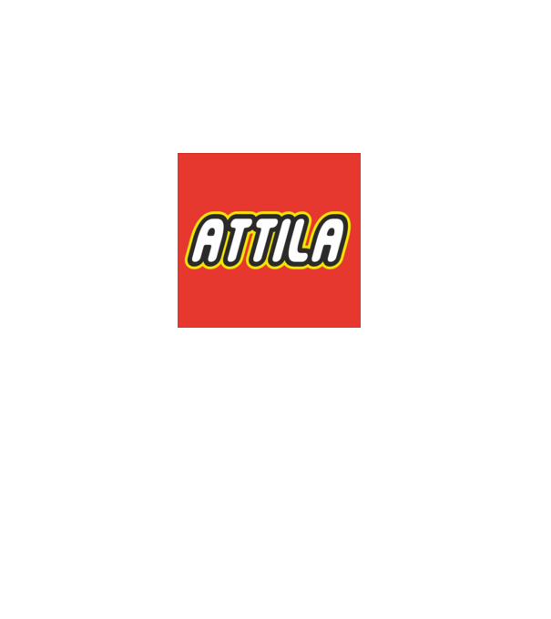 Attila minta fehér pólón