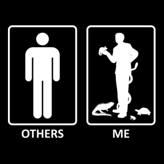 Others vs. Me (férfi) - hüllő póló minta