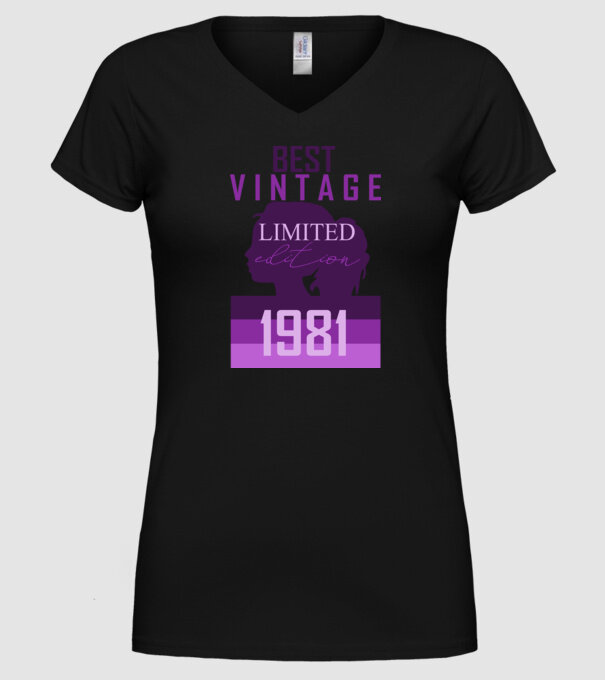 1981 minta fekete pólón
