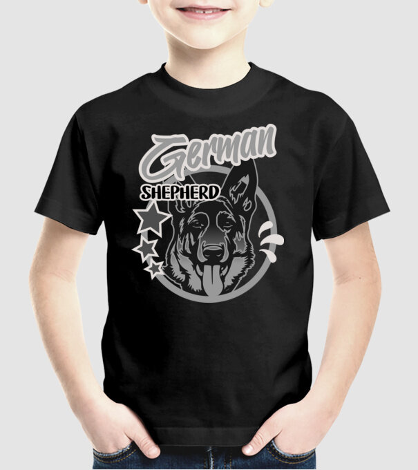 german shepherd minta fekete pólón