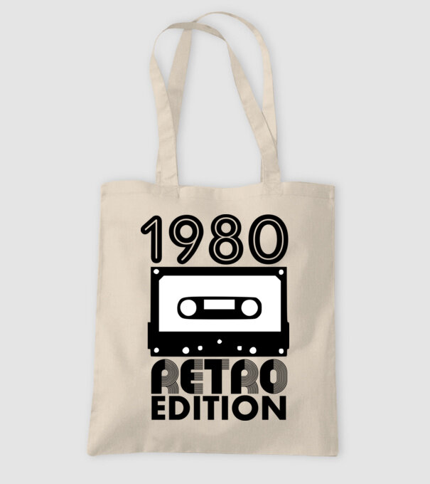 1980 retro minta homokszín pólón