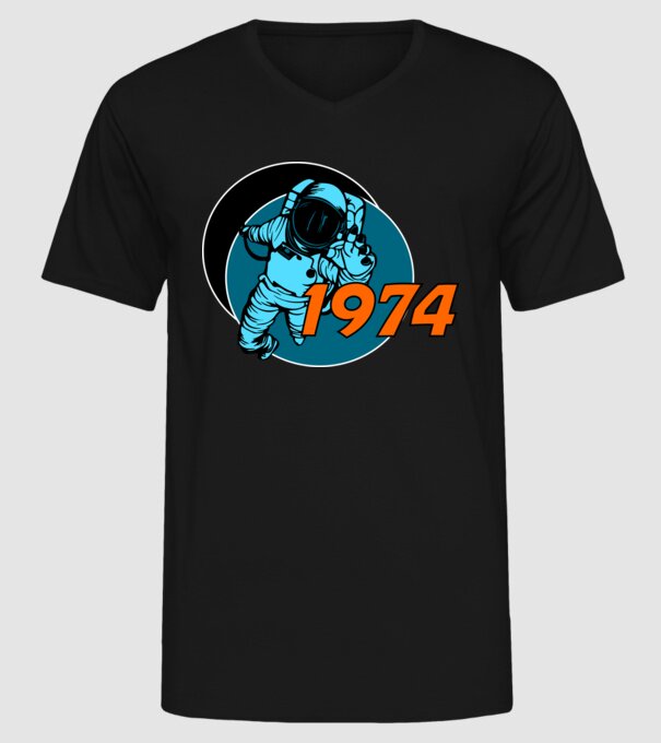 úrhajós 1974 minta fekete pólón