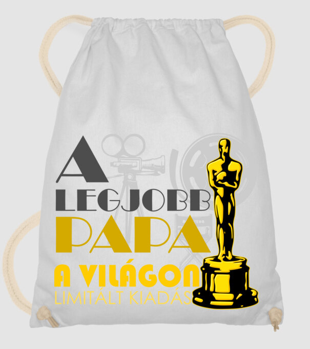 Oscar díjas Papa minta fehér pólón
