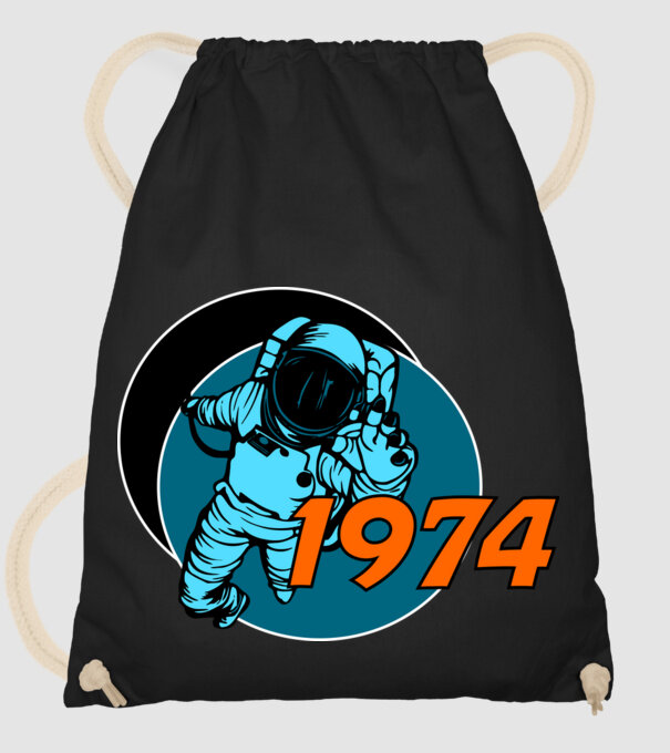 úrhajós 1974 minta fekete pólón