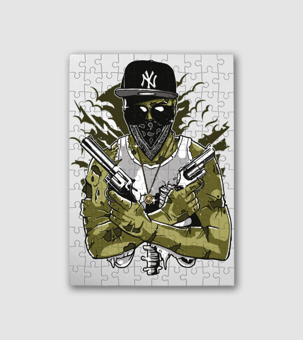 Gangsta Zombie minta fehér pólón