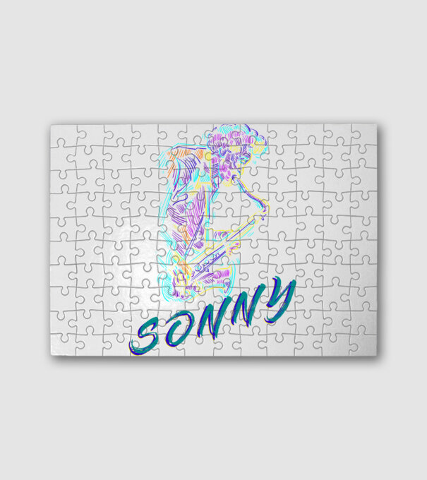 Sonny minta fehér pólón