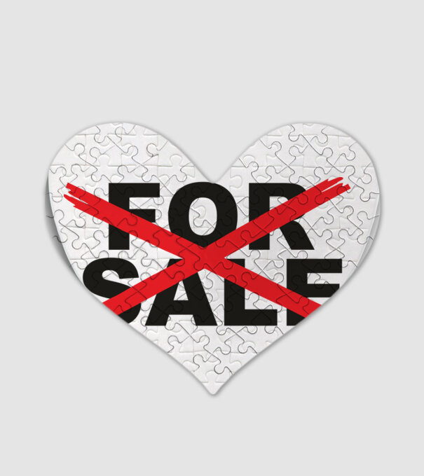 Not For Sale minta fehér pólón