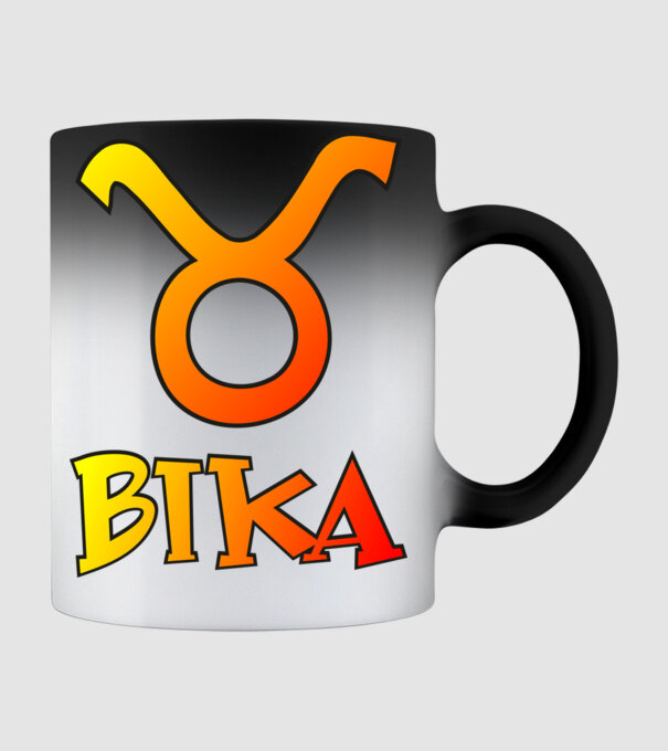 Bika minta fekete pólón