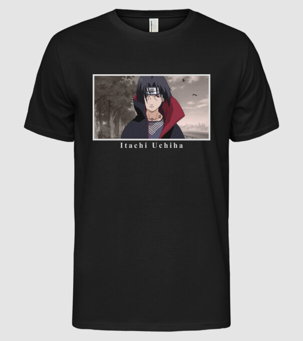 Itachi minta fekete pólón