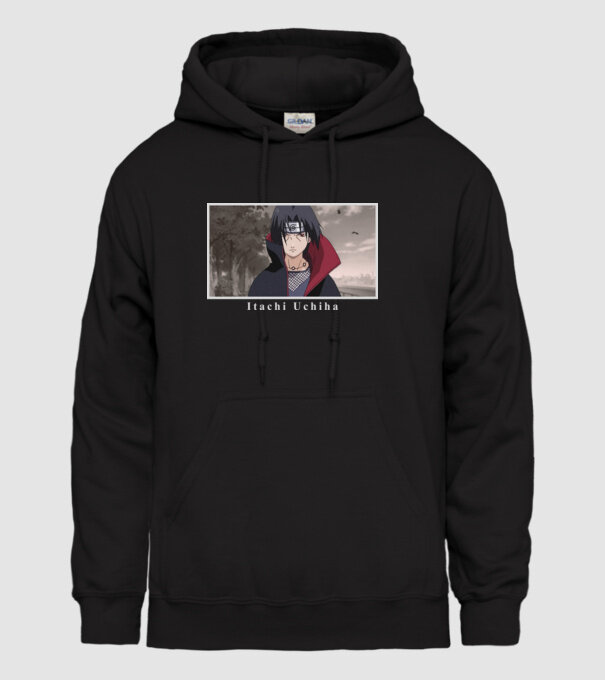 Itachi minta fekete pólón