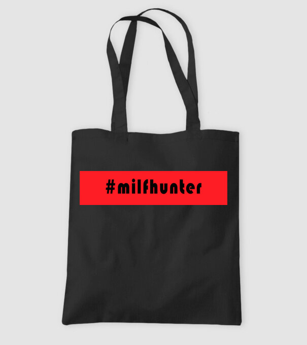 milfhunter2021-04-02 minta fekete pólón