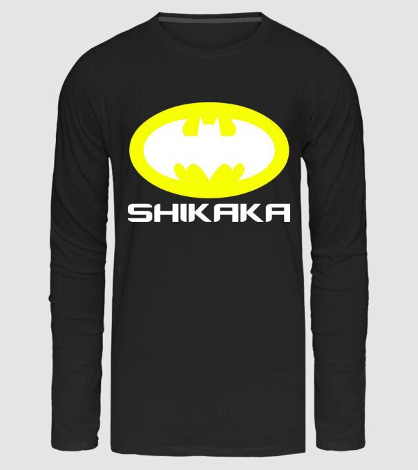 Shikaka minta fekete pólón